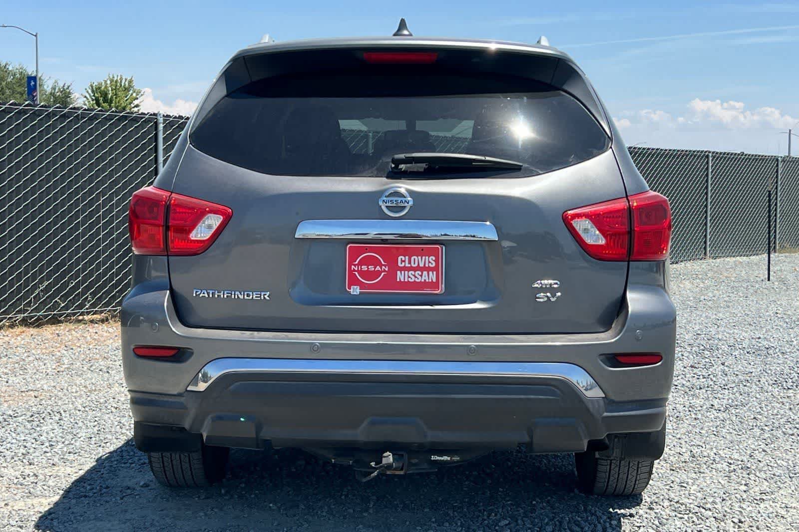 Used 2019 Nissan Pathfinder SV AWD/4WD image 8