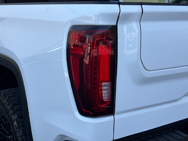 Used 2022 GMC Sierra 1500 AT4X AWD/4WD image 15