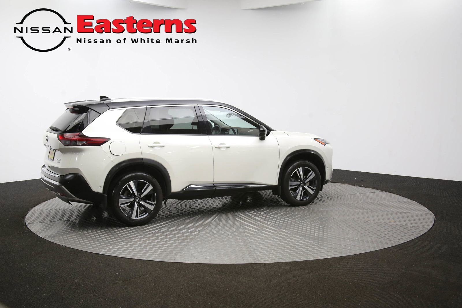 Used 2021 Nissan Rogue Platinum image 80