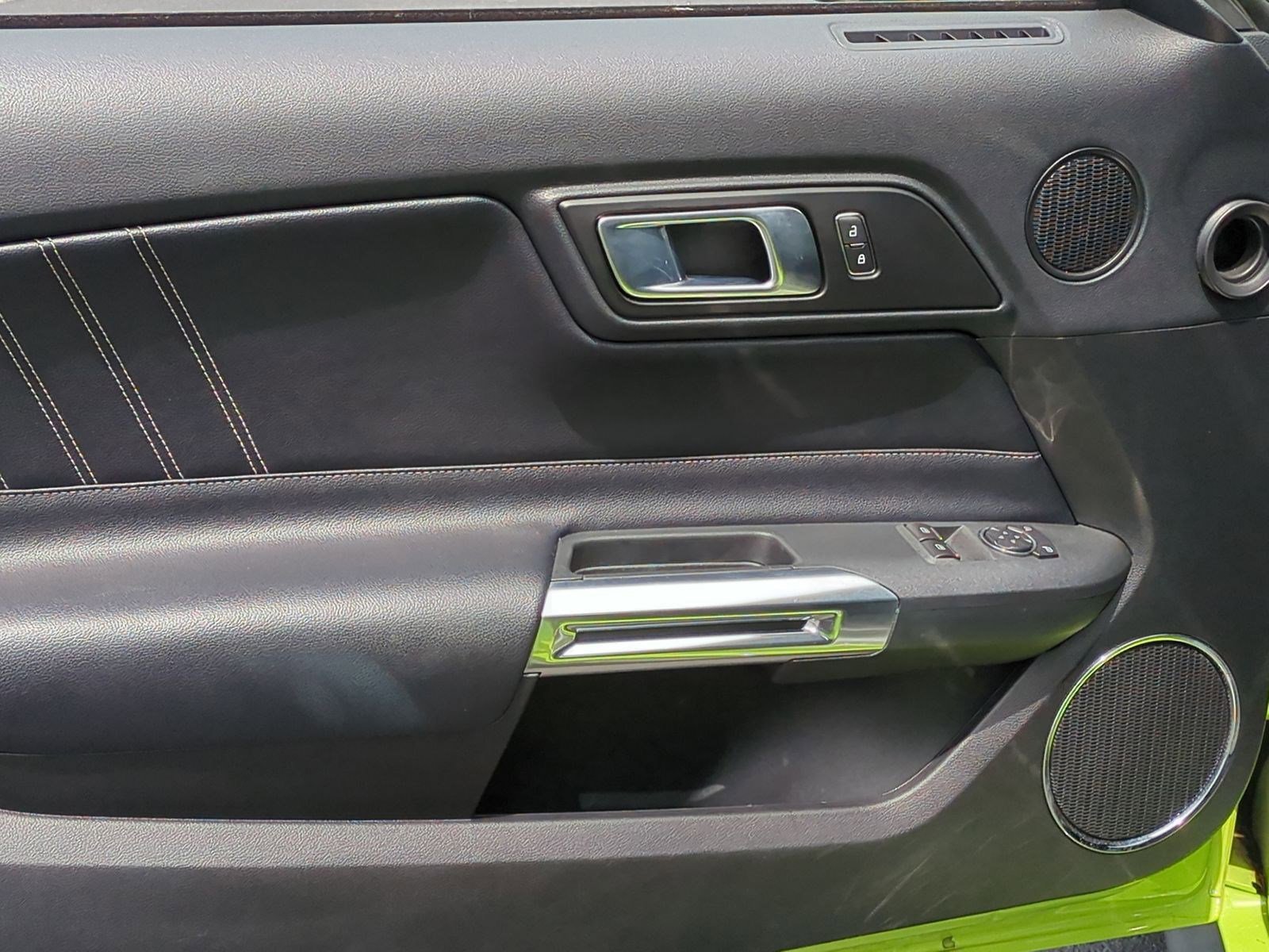 Used 2020 Ford Mustang Premium RWD image 14