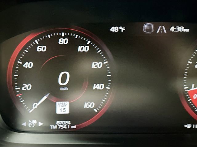 Used 2017 Volvo S90 T6 Momentum w/ Vision Package image 13