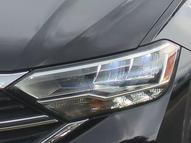 Used 2024 Volkswagen Jetta SE FWD image 17
