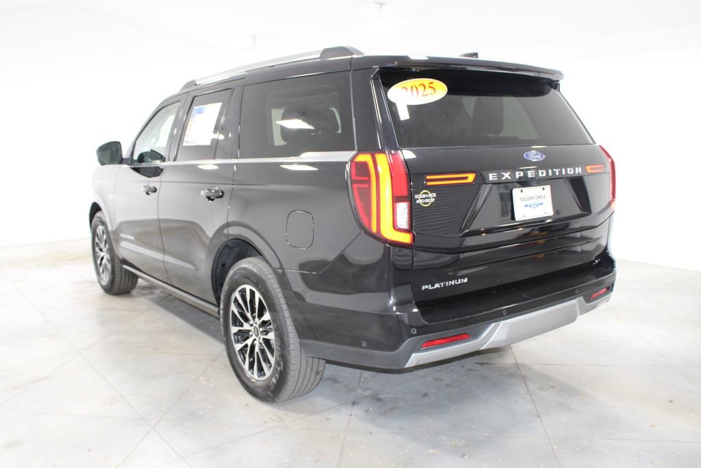 Used 2025 Ford Expedition Platinum image 7