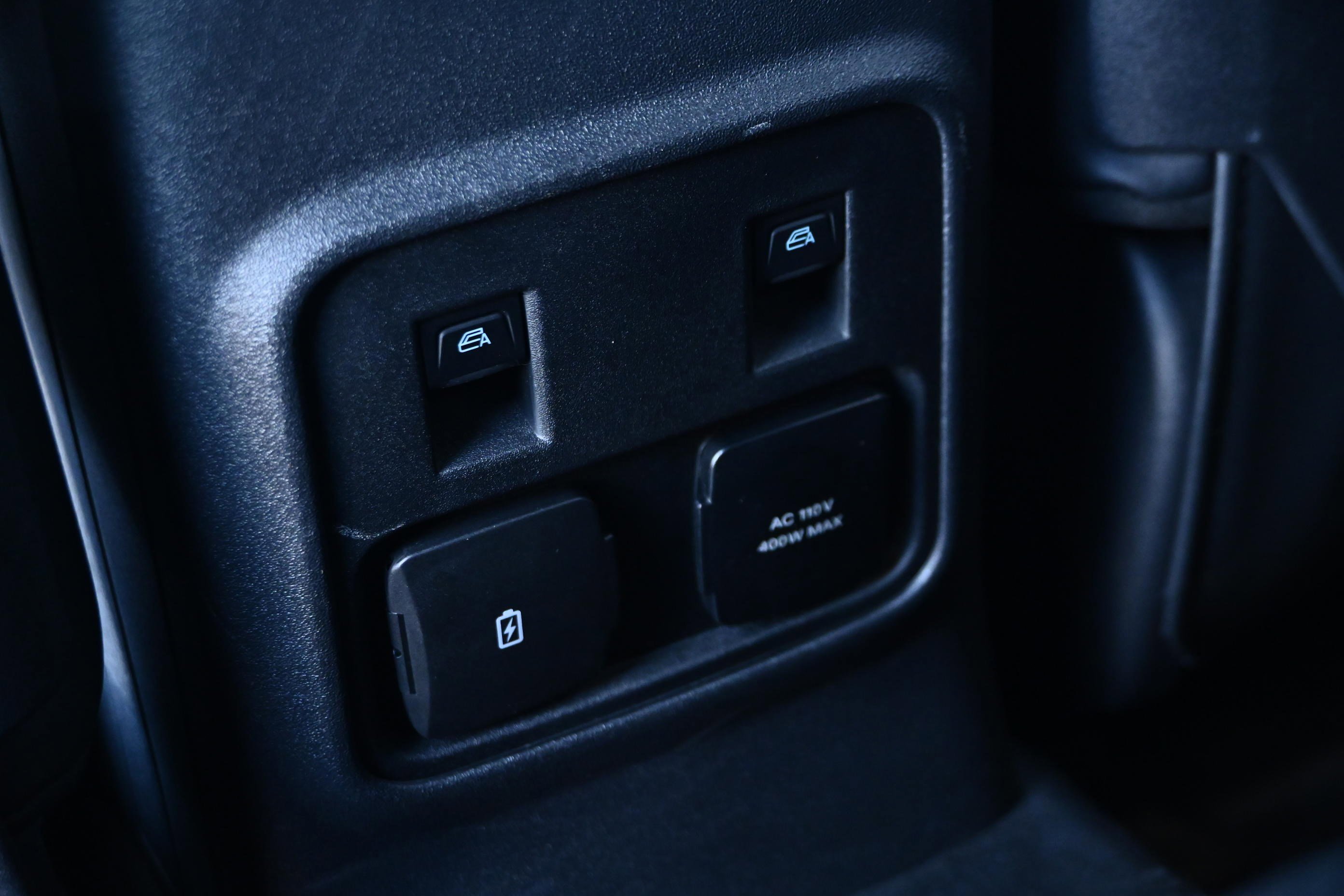 Used 2023 Ford Bronco Everglades image 27