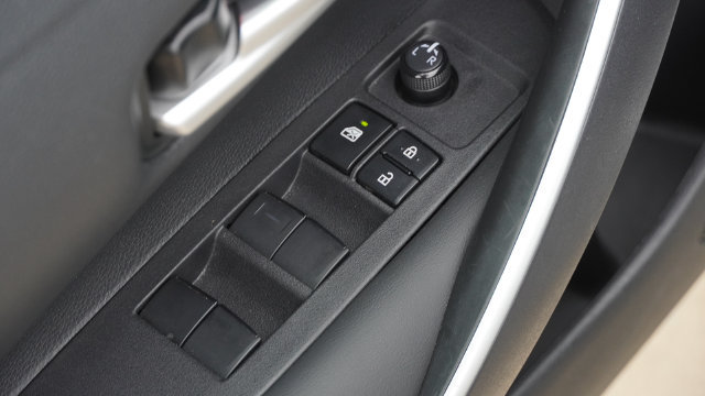 Used 2024 Toyota Corolla SE FWD image 18