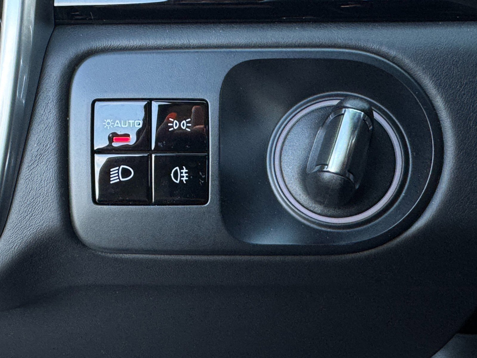 Used 2021 Porsche Cayenne Turbo S image 19