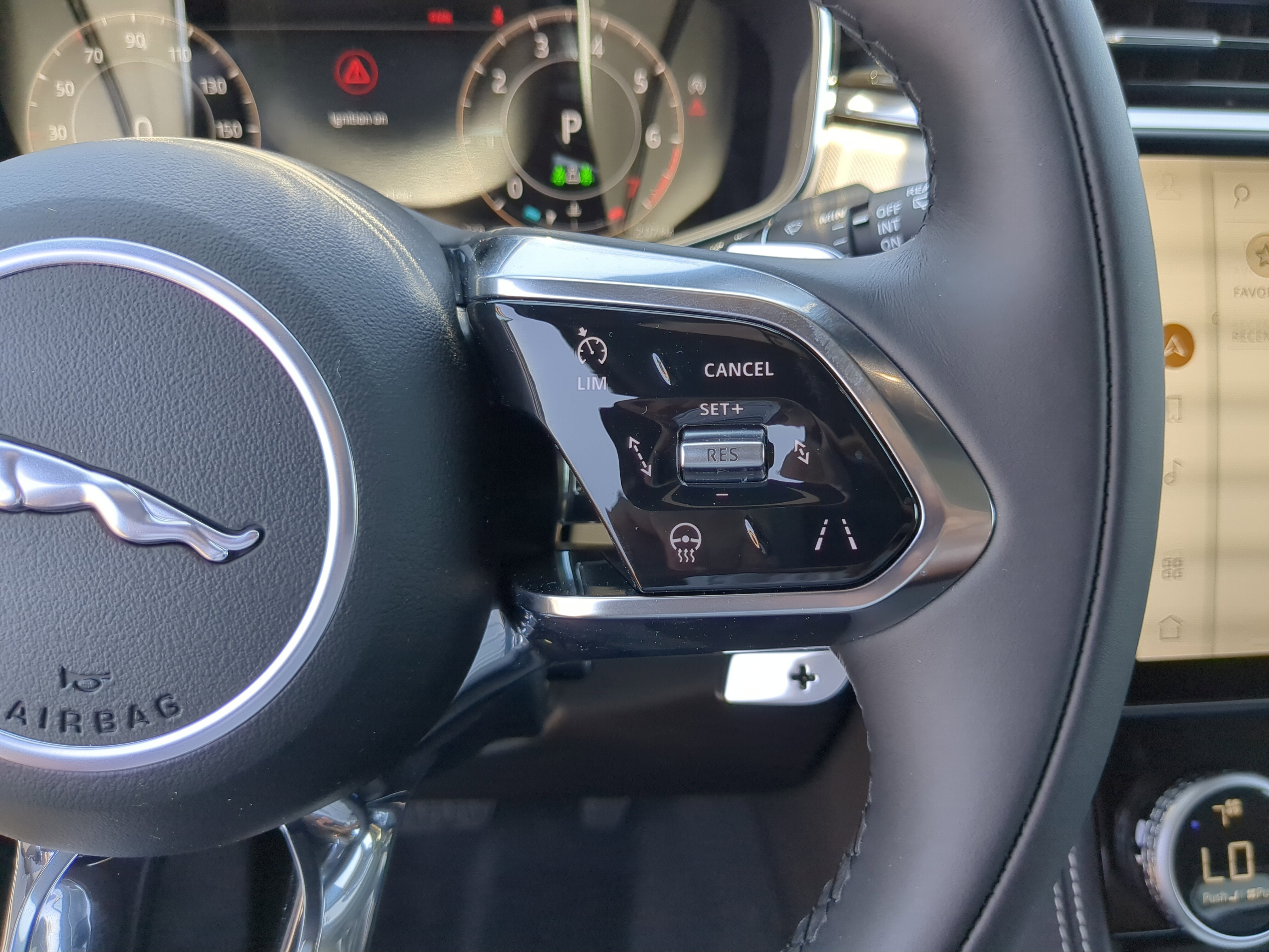 New 2026 Jaguar F-PACE R-Dynamic S image 26