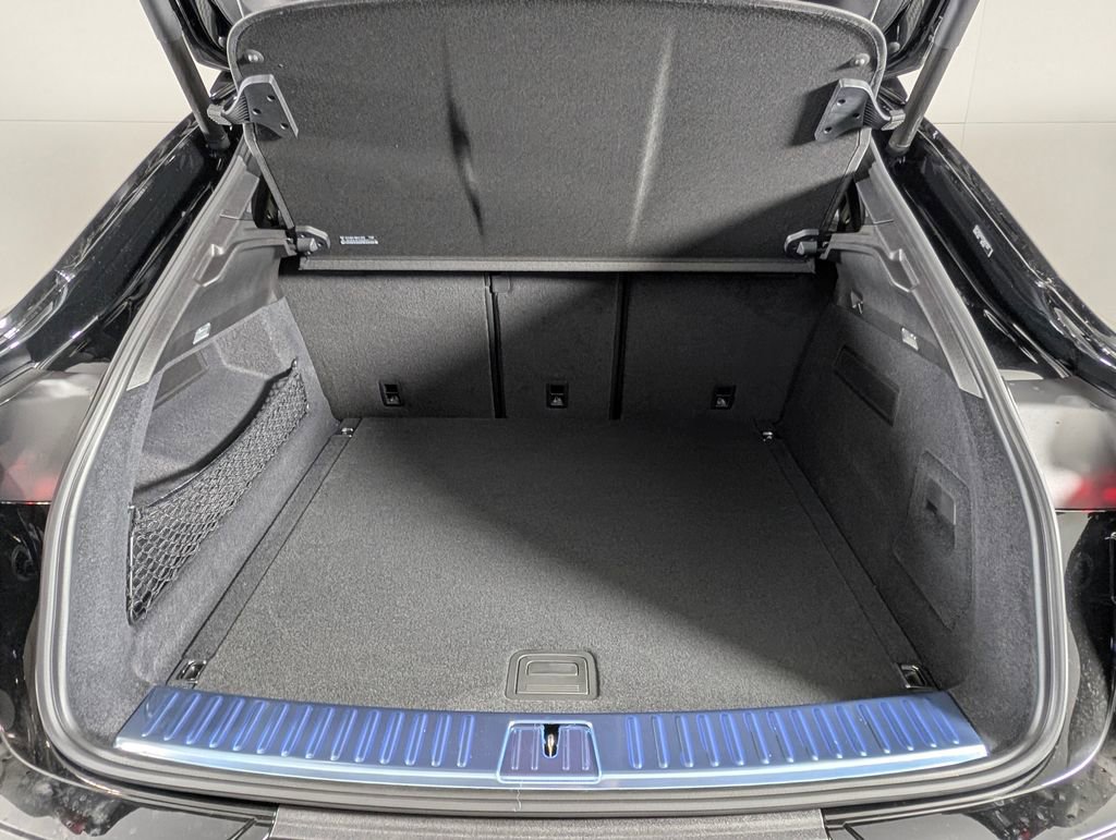 New 2026 Porsche Cayenne Coupe image 18