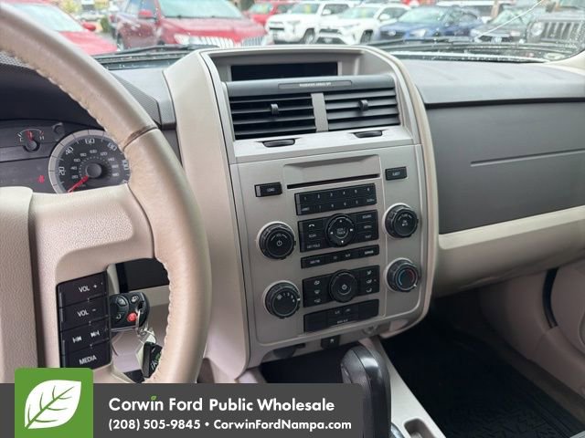 Used 2009 Ford Escape XLT image 18