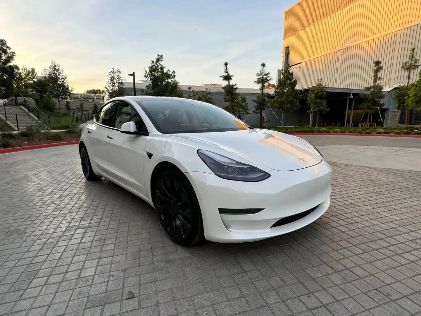 Used 2020 Tesla Model 3 Performance AWD/4WD image 2