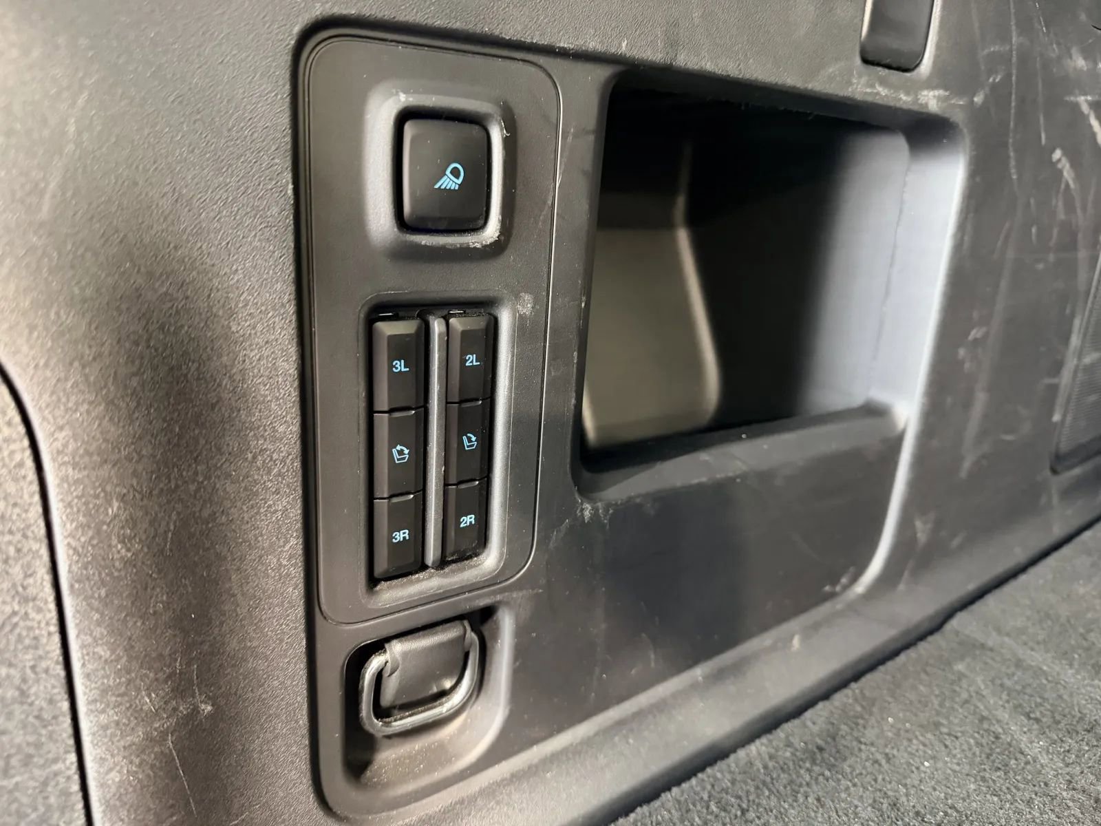 Used 2025 Ford Expedition Max Platinum AWD/4WD image 19