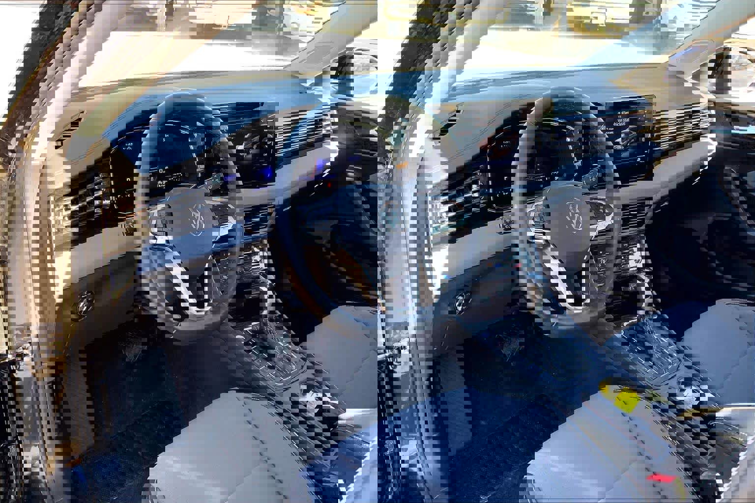 Used 2025 Volkswagen Jetta SE image 18