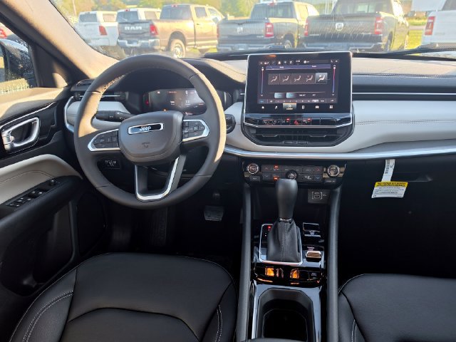 New 2026 Jeep Compass Limited AWD/4WD image 14