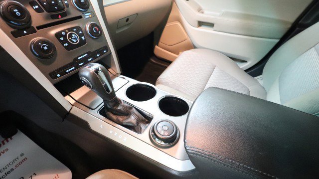 Used 2014 Ford Explorer XLT image 15