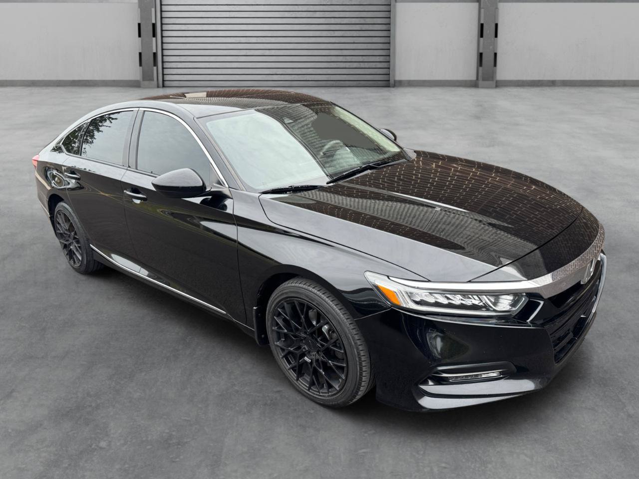 Used 2018 Honda Accord EX image 29