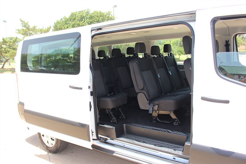 Used 2023 Ford Transit 350 XLT RWD image 12
