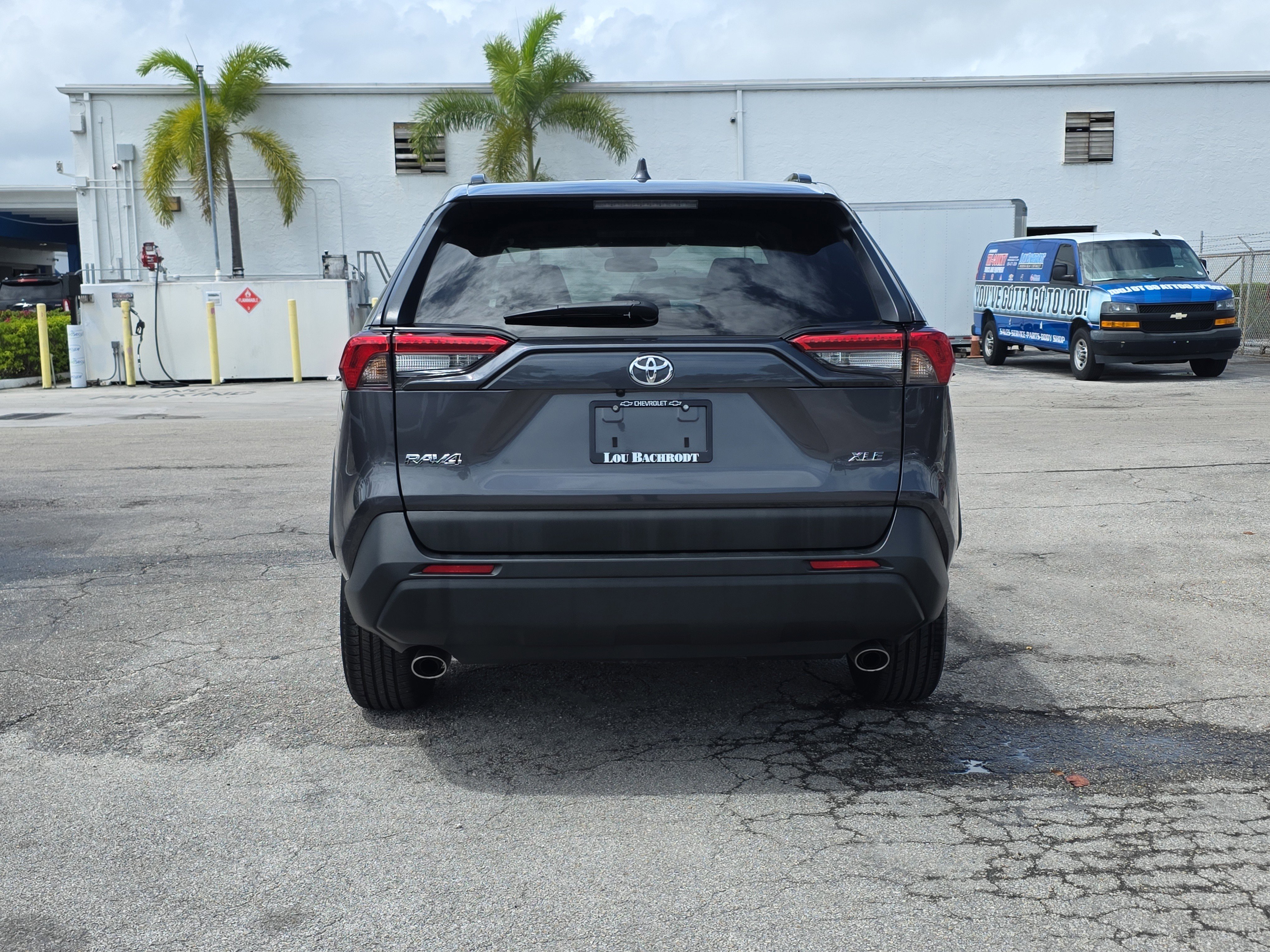 Used 2024 Toyota RAV4 XLE FWD image 6