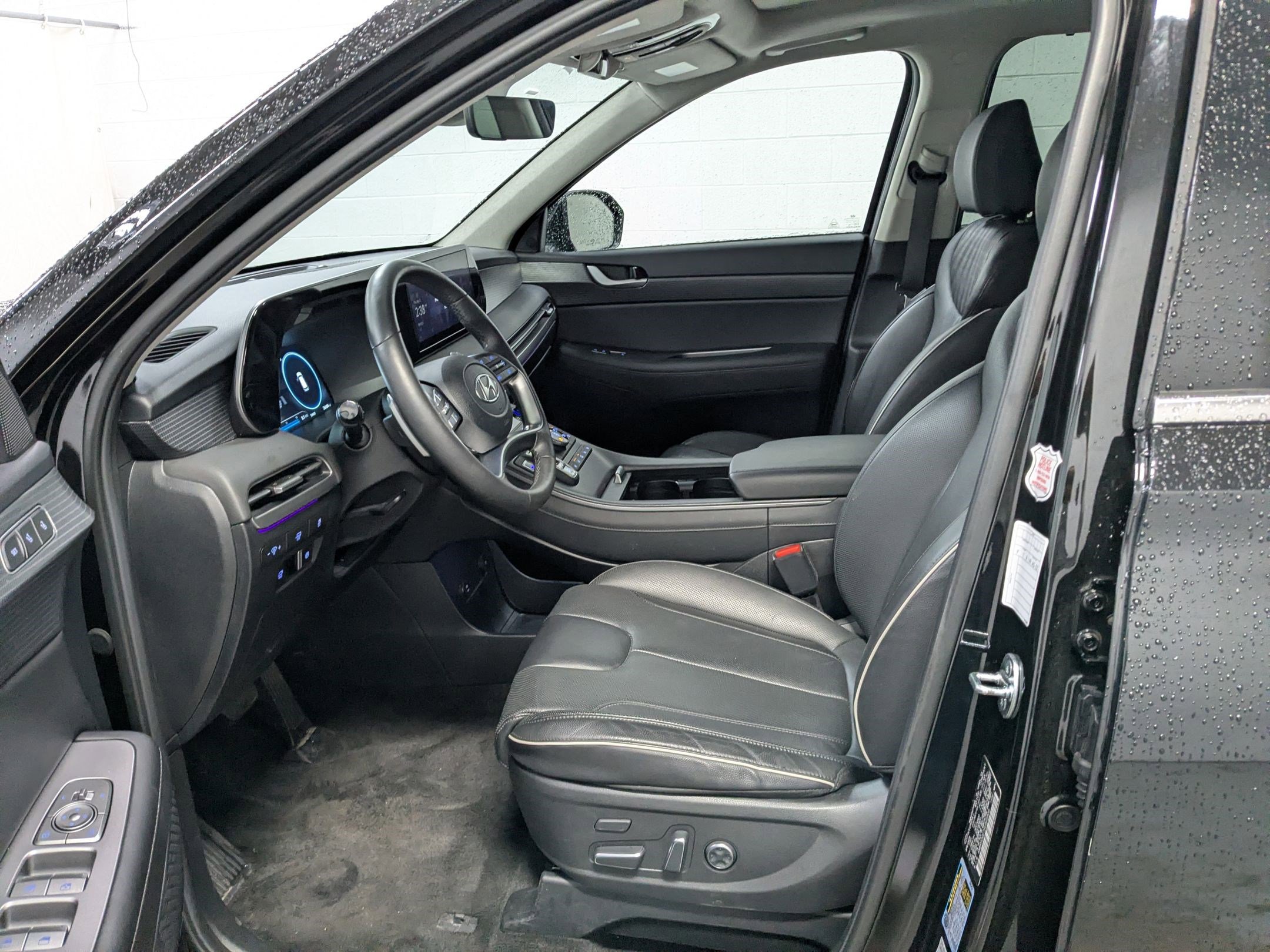 Used 2025 Hyundai Palisade Limited image 19