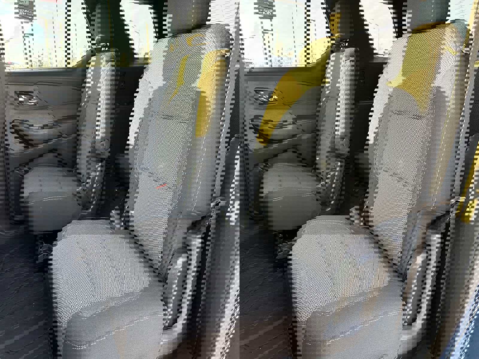 Used 2022 Chevrolet Traverse LT image 19