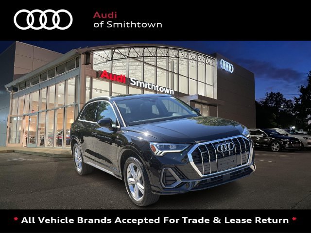 Used 2023 Audi Q3 2.0T Premium w/ Convenience Package AWD/4WD image 1