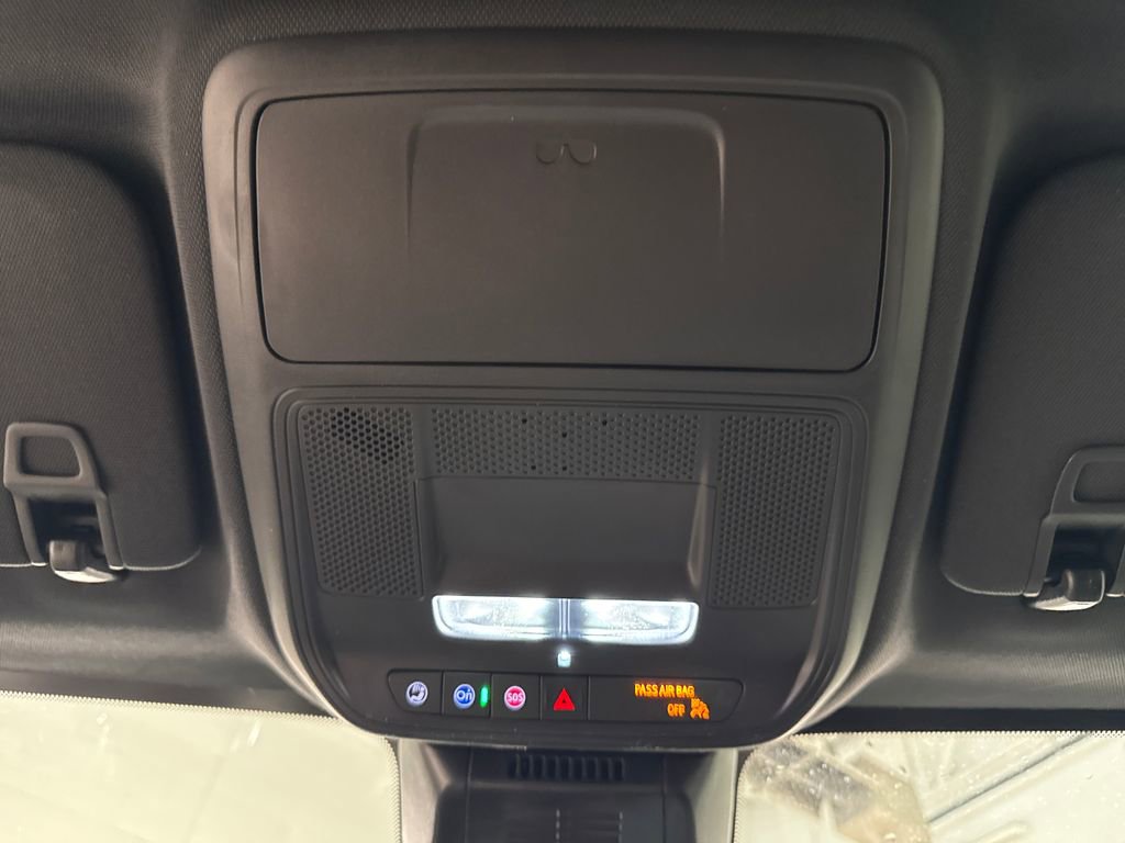 New 2026 Chevrolet Equinox LT w/ Convenience Package II FWD image 24