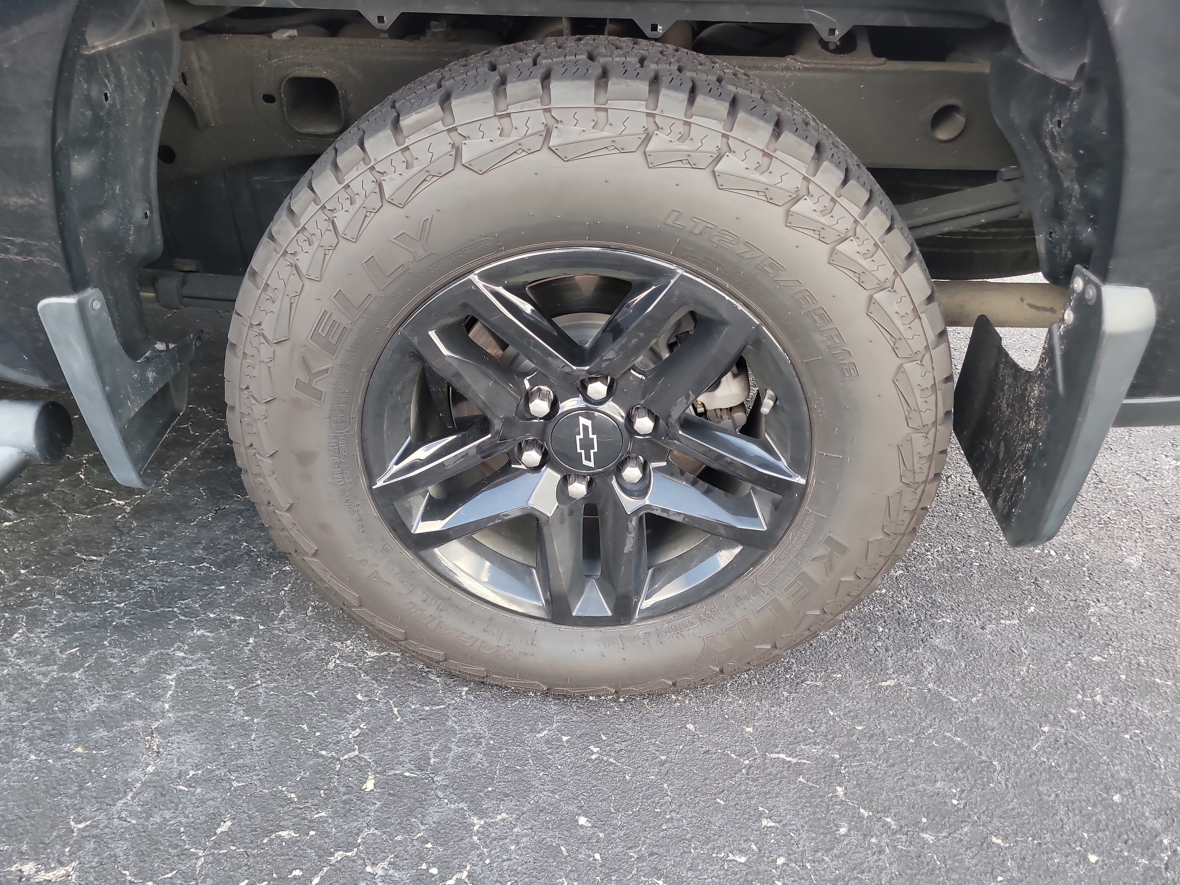 Used 2021 Chevrolet Silverado 1500 Custom w/ LPO, Dark Essentials Package AWD/4WD image 8