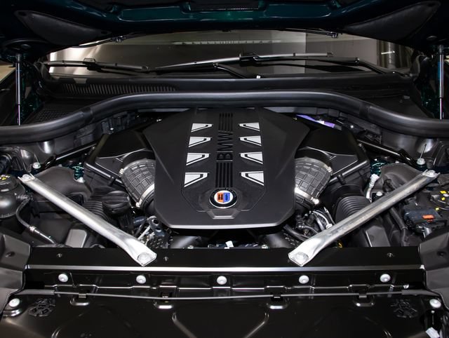 New 2026 BMW ALPINA XB7 AWD/4WD image 5