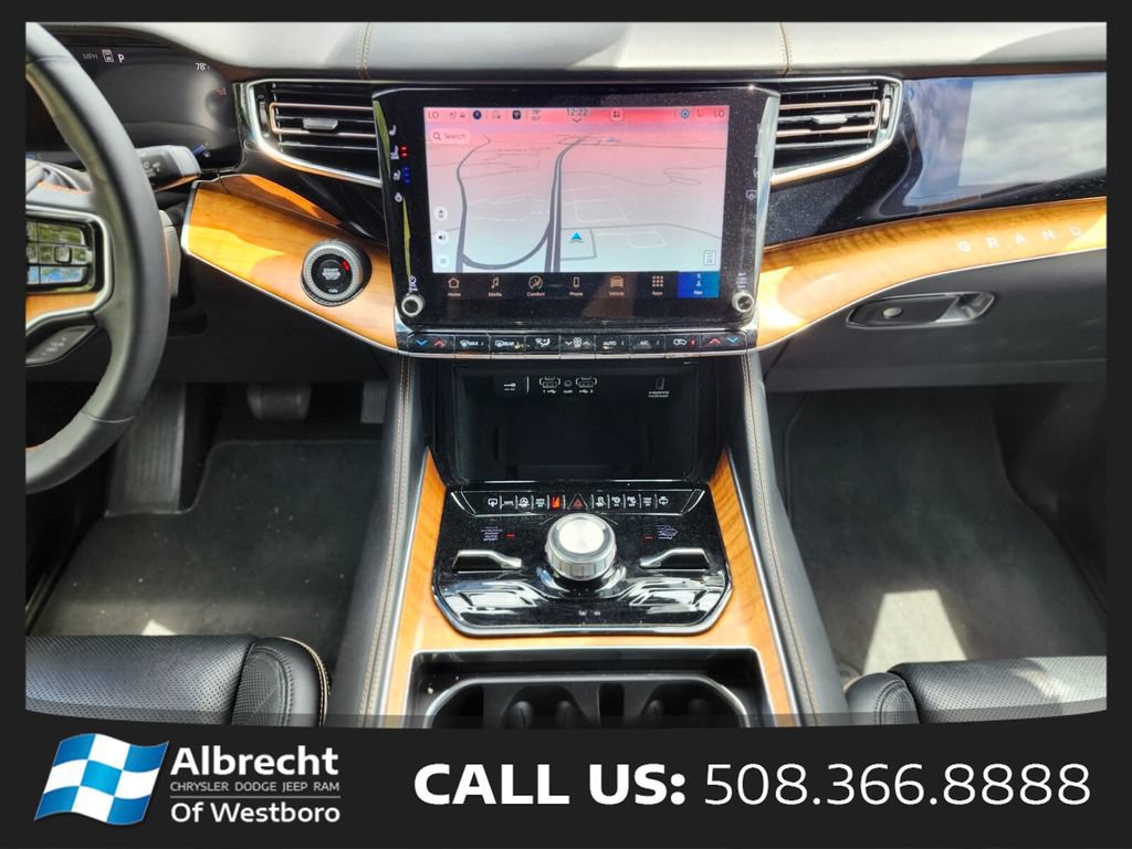Used 2024 Jeep Grand Wagoneer L Series III AWD/4WD image 14