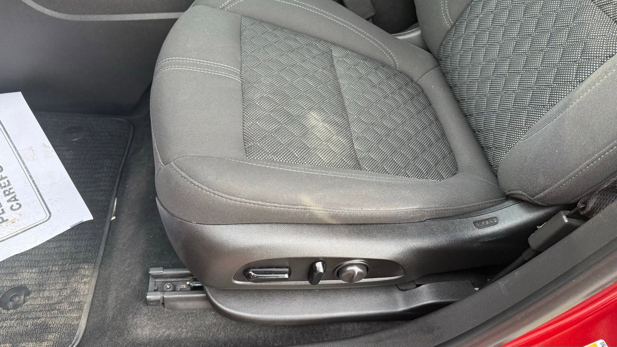 Used 2021 Chevrolet Blazer LT FWD image 29