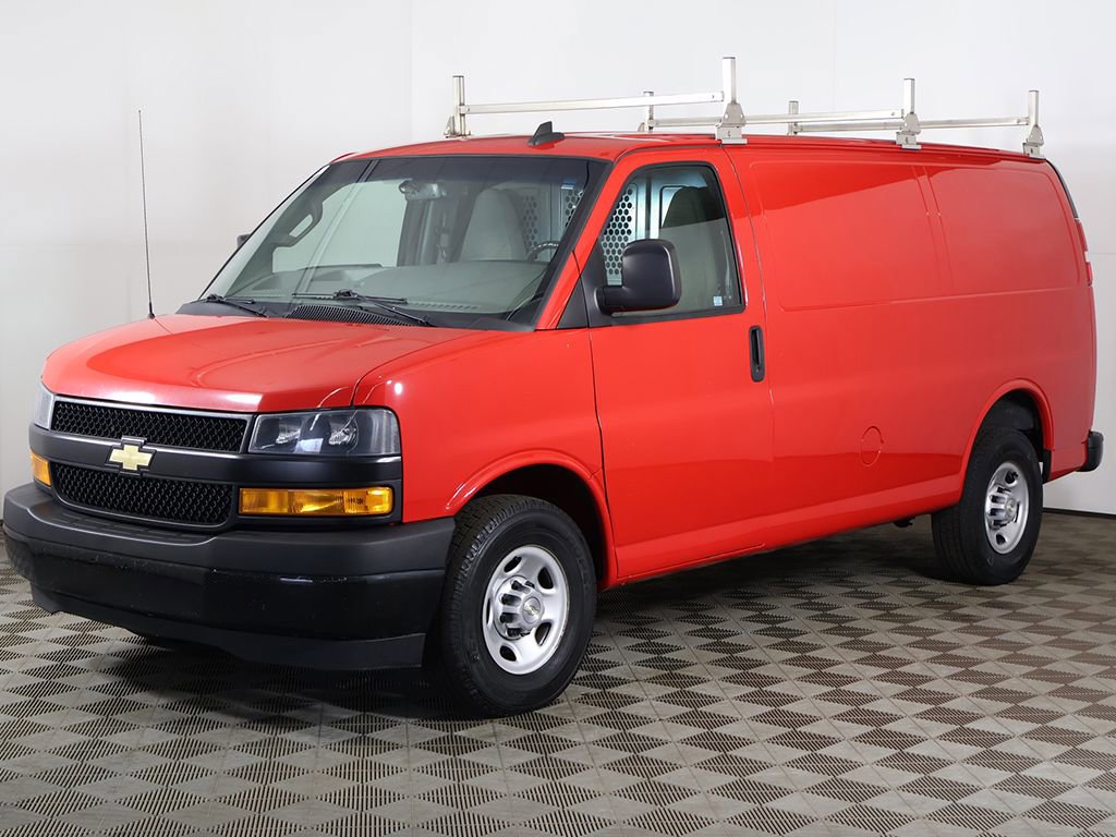 Used 2021 Chevrolet Express 3500 w/ Driver Convenience Package image 5