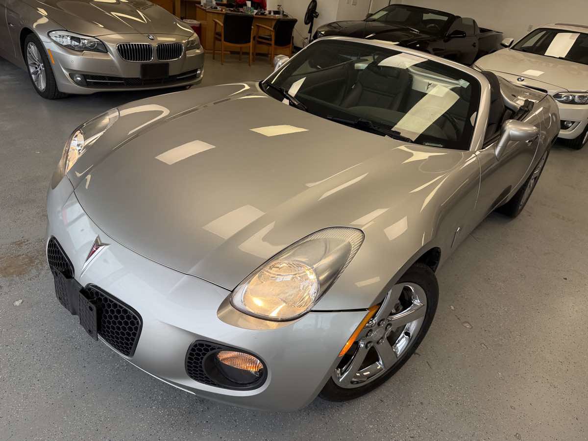 Used 2007 Pontiac Solstice GXP w/ Premium Package RWD image 15