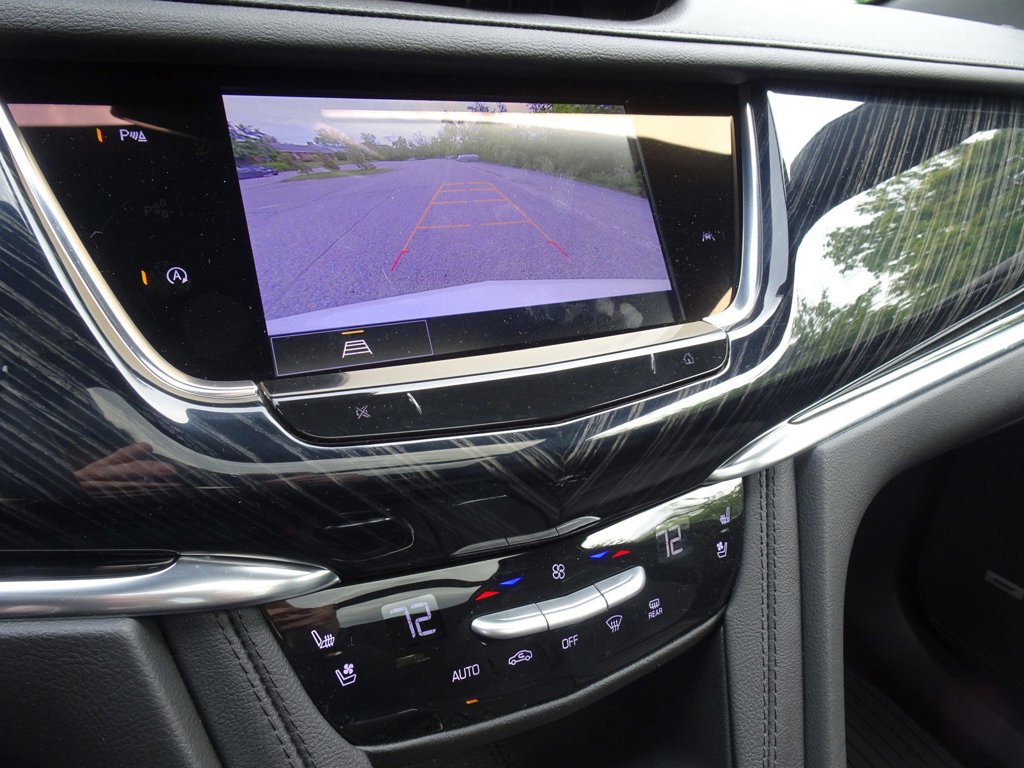 Certified 2025 Cadillac XT6 Premium Luxury AWD/4WD image 19