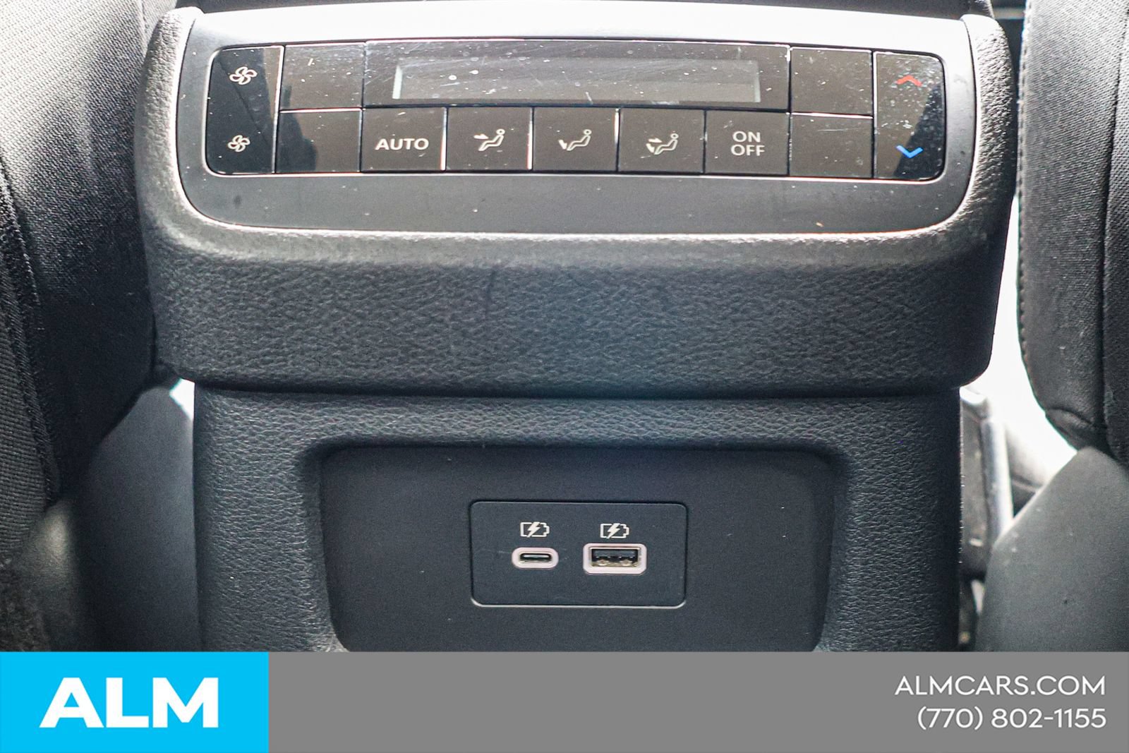 Used 2025 Nissan Pathfinder SV AWD/4WD image 44