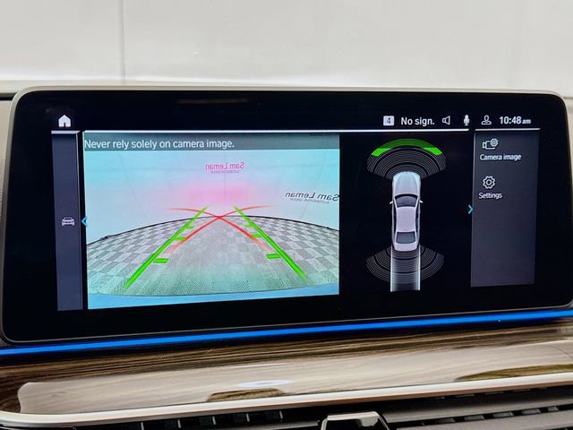 Used 2023 BMW 530e xDrive w/ Premium Package image 16