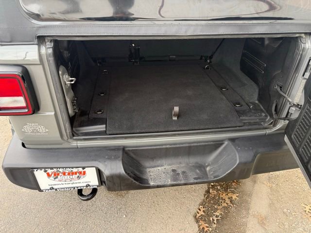 Used 2022 Jeep Wrangler Unlimited Willys image 11