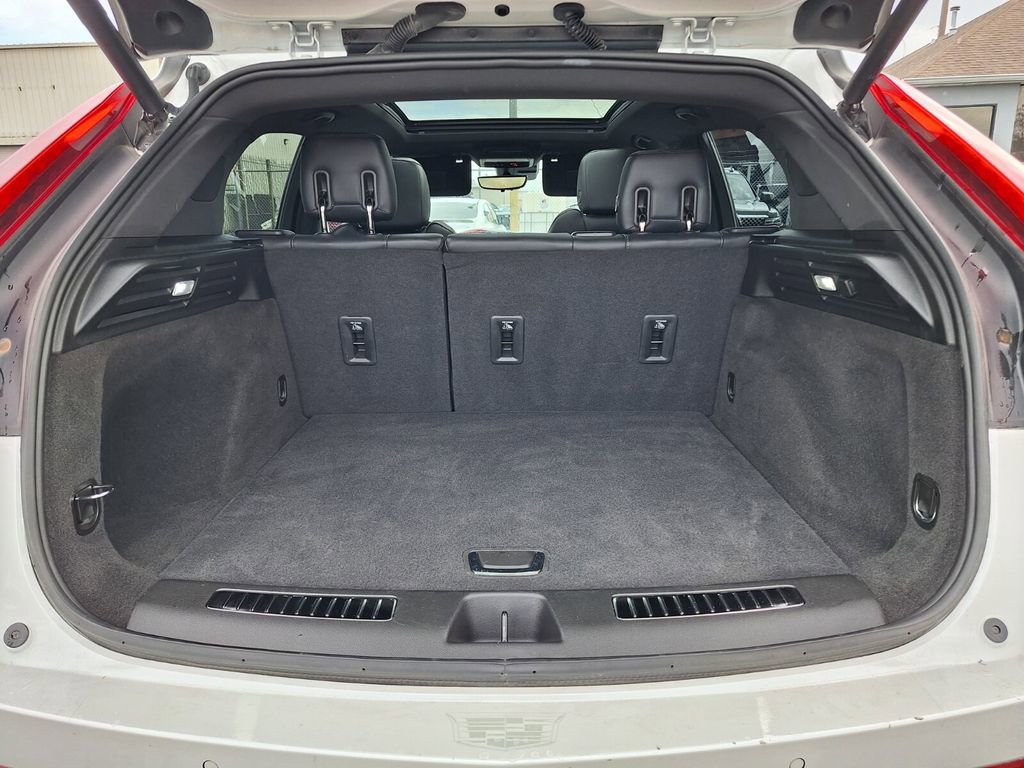 Used 2023 Cadillac XT4 Premium Luxury w/ Technology Package image 25