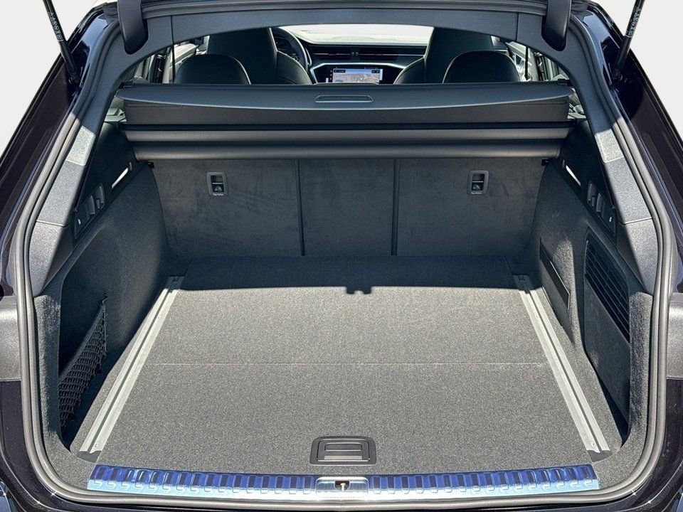 New 2025 Audi RS 6 performance image 7