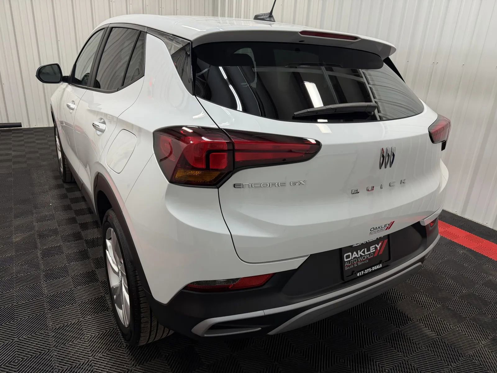 Used 2025 Buick Encore GX Preferred image 13