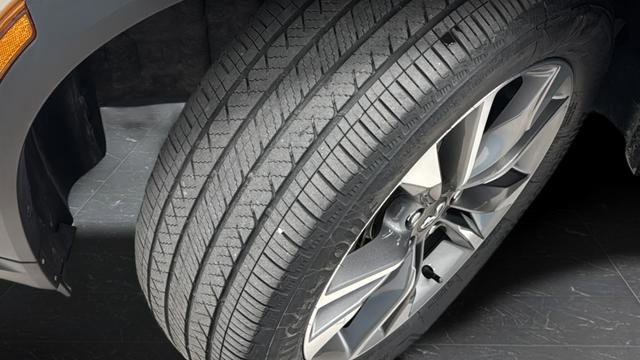 Used 2023 INFINITI QX60 Luxe image 41