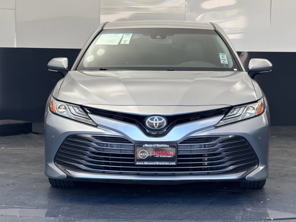 Used 2018 Toyota Camry XLE image 8