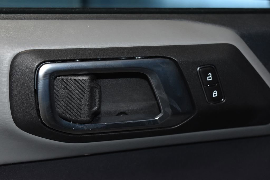 Used 2023 Ford Bronco Badlands image 5