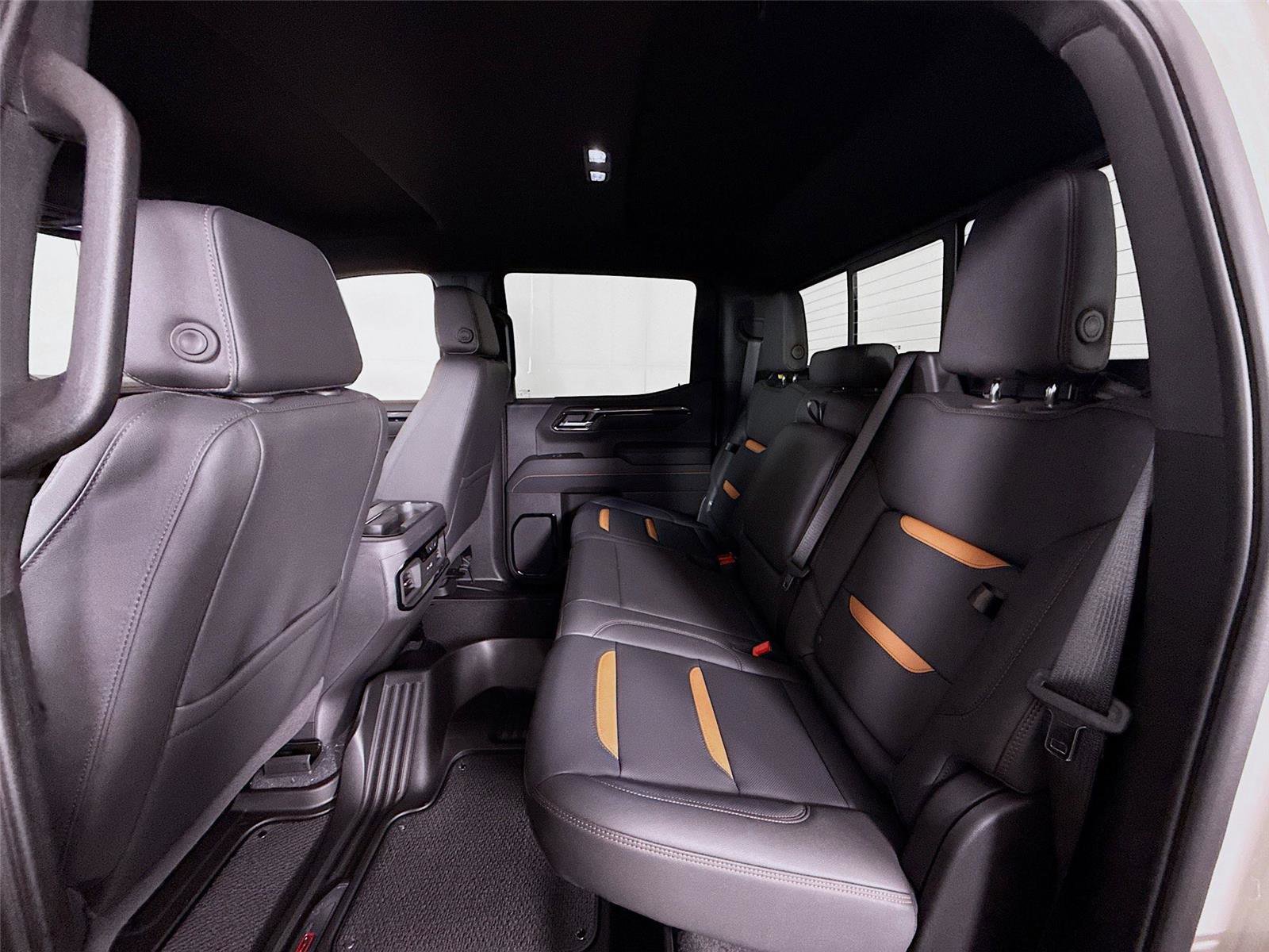 New 2026 GMC Sierra 1500 AT4 w/ AT4 Premium Package AWD/4WD image 18