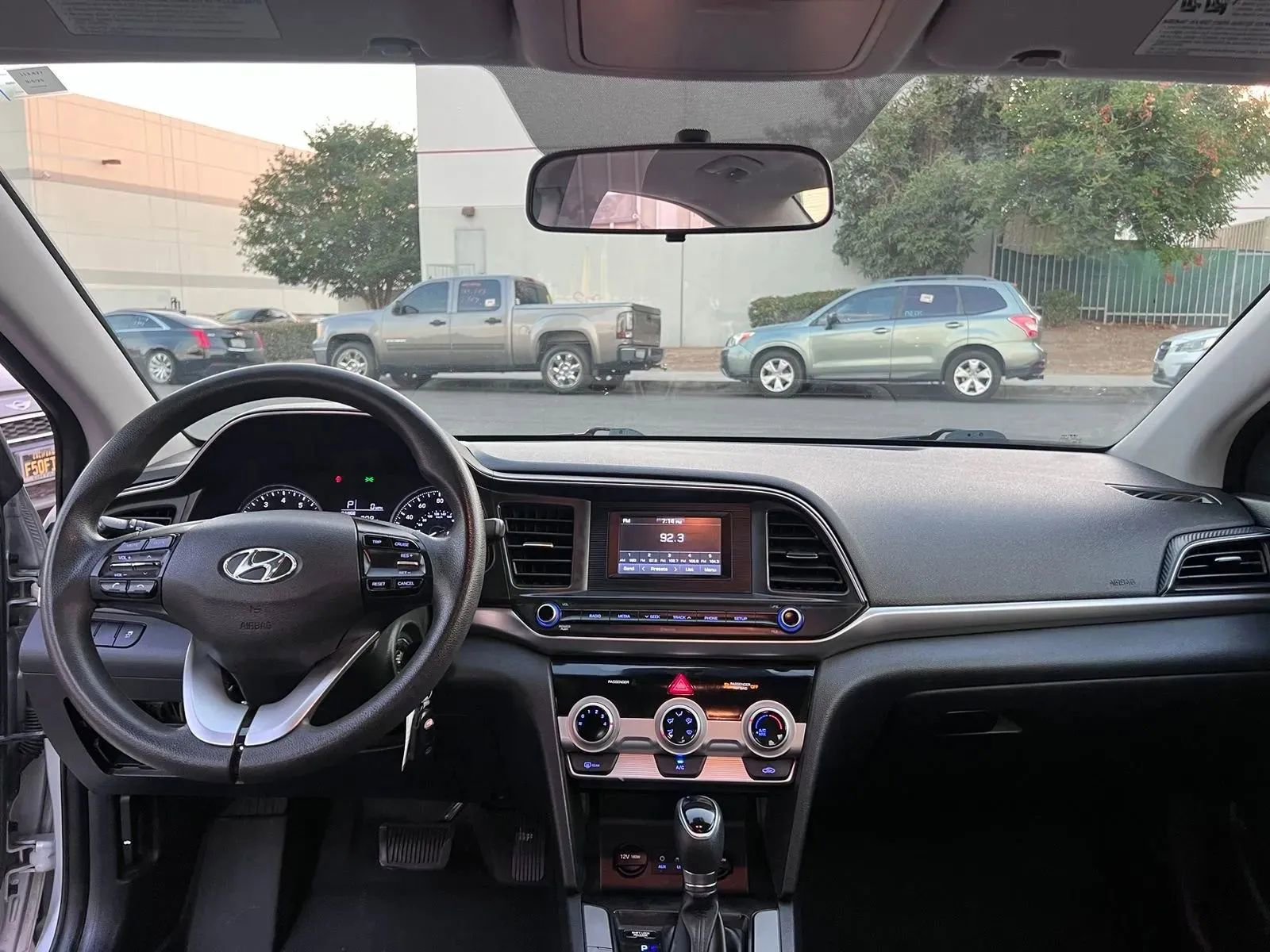 Used 2019 Hyundai Elantra SE w/ Cargo Package image 11