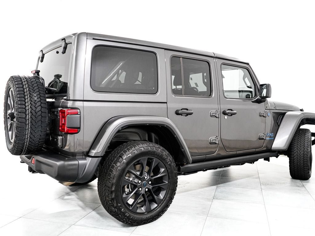Used 2025 Jeep Wrangler Unlimited Sahara AWD/4WD image 7