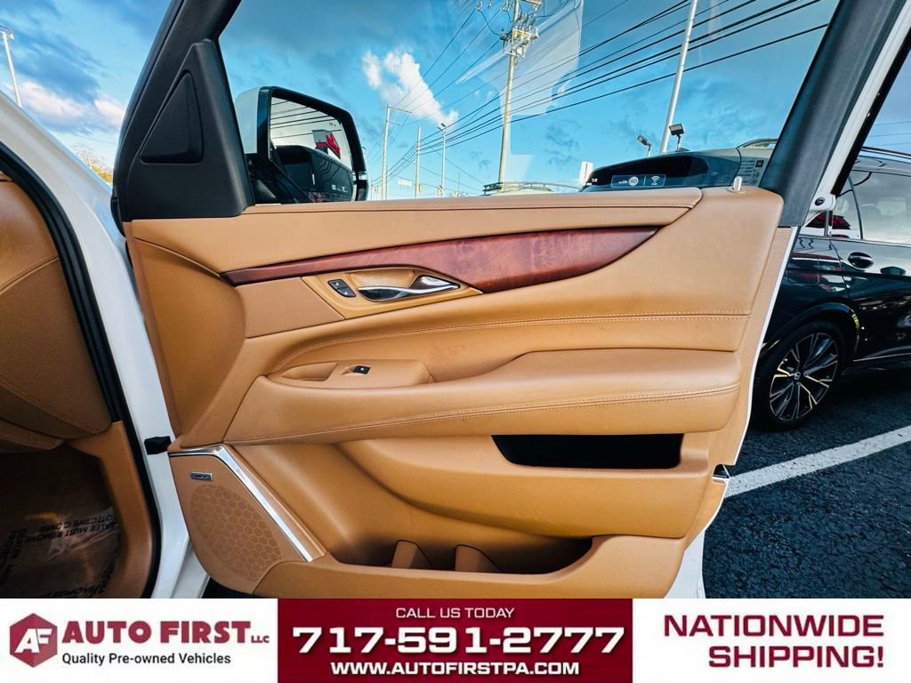 Used 2016 Cadillac Escalade ESV Platinum image 34