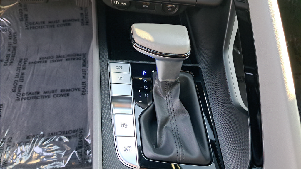 Used 2023 Hyundai Elantra SEL w/ Convenience Package FWD image 22