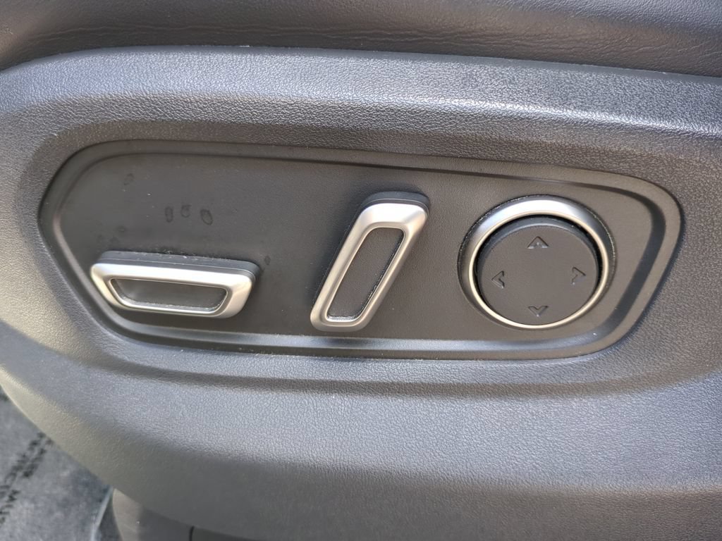 Used 2025 Rivian R1T Adventure AWD/4WD image 16