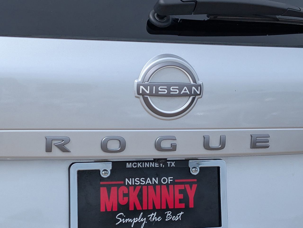 Certified 2025 Nissan Rogue SV w/ SV Premium Package FWD image 7