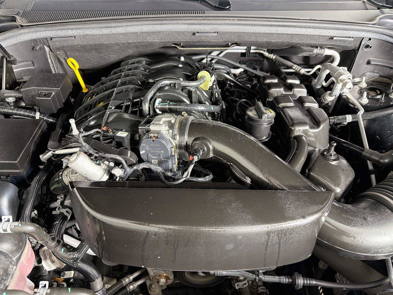 Used 2025 Dodge Durango GT AWD/4WD image 33