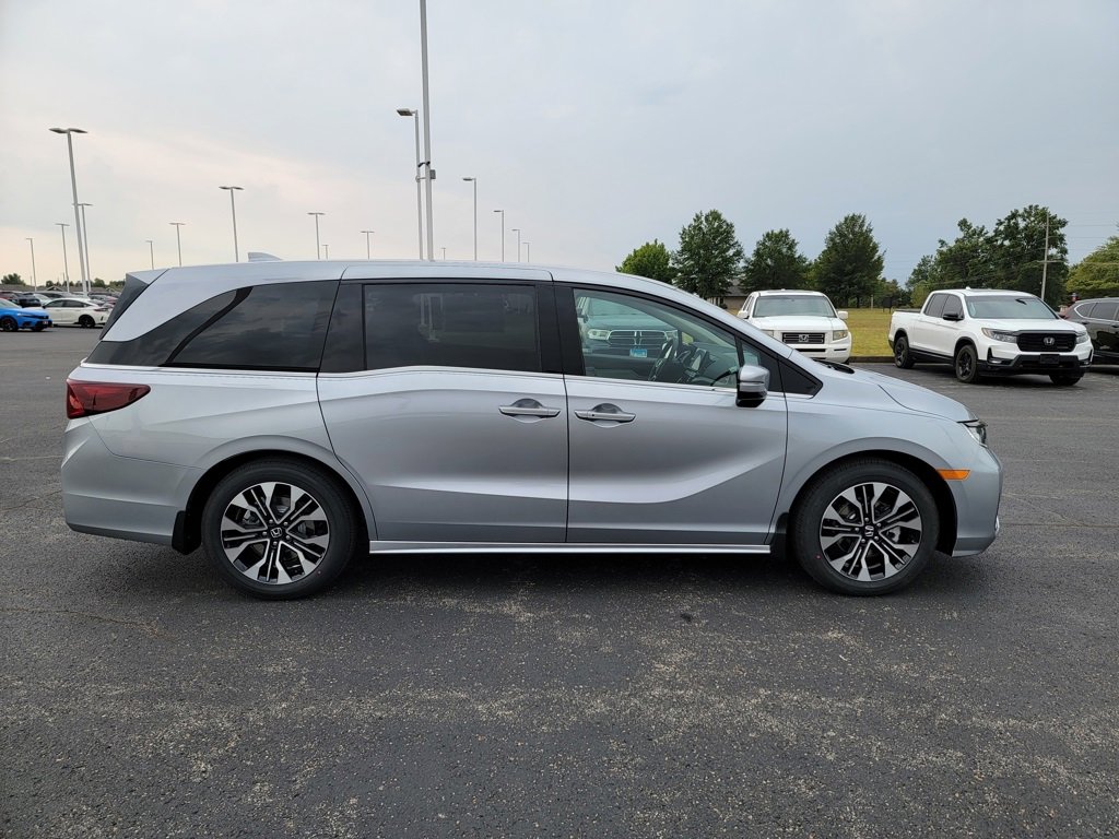New 2026 Honda Odyssey Elite image 11